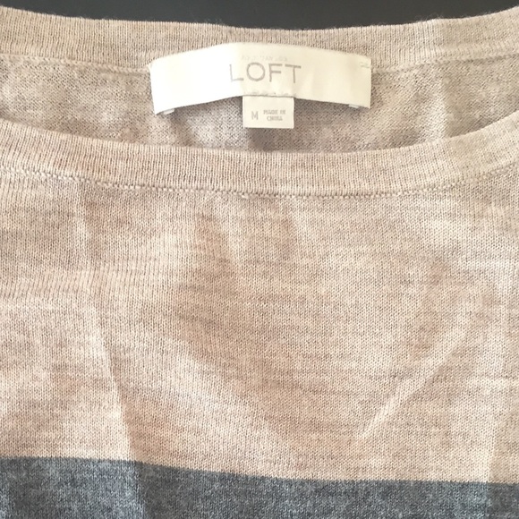 DONATED Oatmeal and grey colored knit quarter length top - Picture 2 of 2